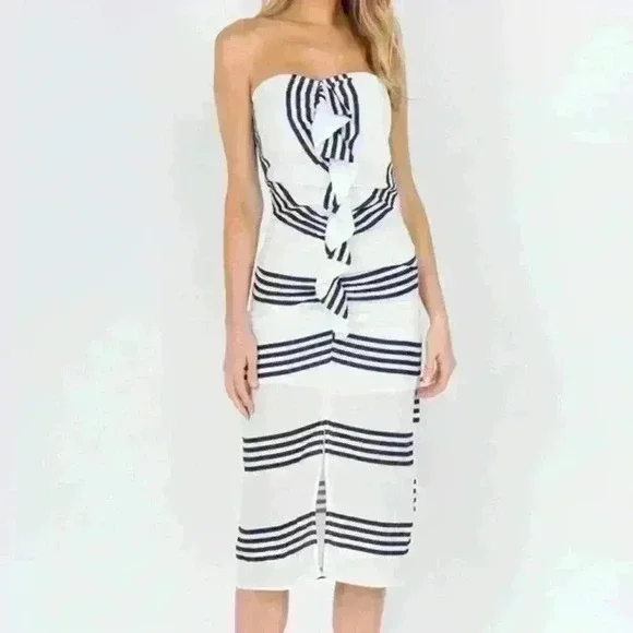 NWT White and blue tube dress - Picture 4 of 5